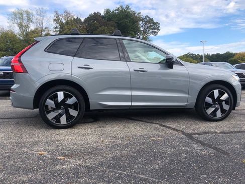 Used 2025 Volvo XC60 T8 Plus w/ Protection Package Premier image 8