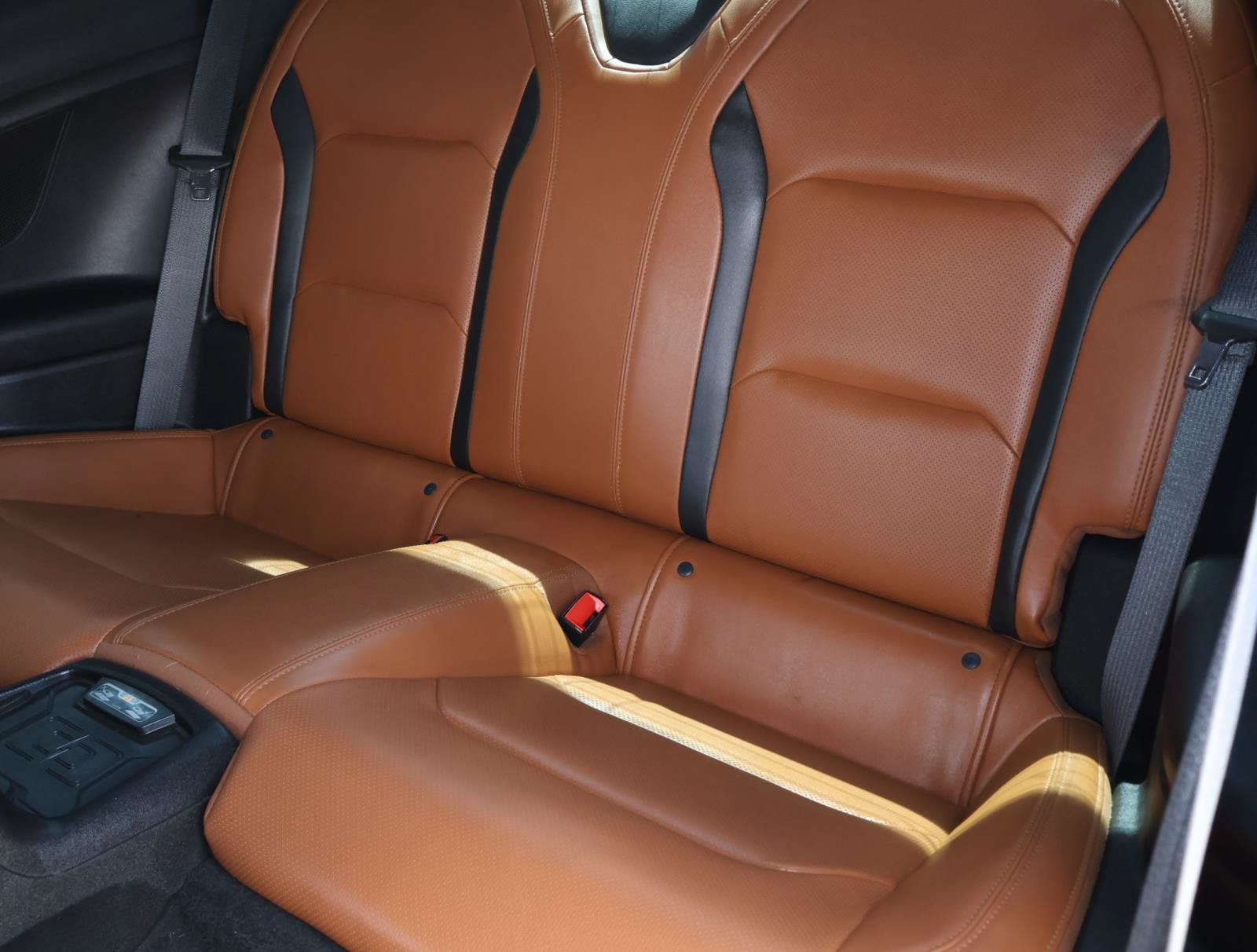 Used 2018 Chevrolet Camaro SS RWD image 11