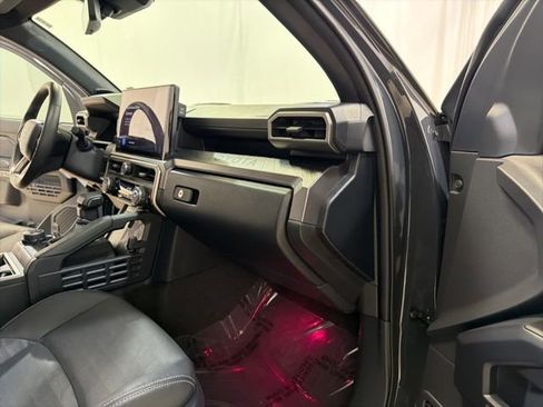 Used 2025 Toyota 4Runner TRD Off-Road Premium AWD/4WD image 24