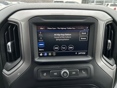 Used 2020 Chevrolet Silverado 1500 Custom w/ Custom Value Package image 22