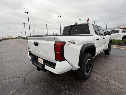 New 2026 Toyota Tacoma TRD Off-Road AWD/4WD image 2