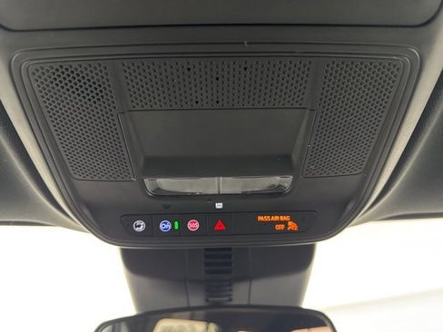 Used 2024 Chevrolet Traverse LT w/ Trailering Package image 20