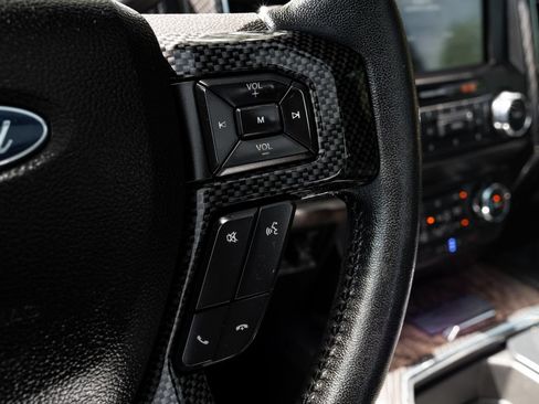 Used 2019 Ford F250 Lariat w/ Lariat Ultimate Package AWD/4WD image 20