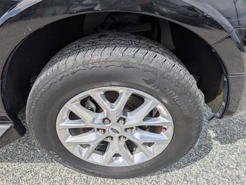 Used 2017 Ford Expedition EL Limited RWD image 4