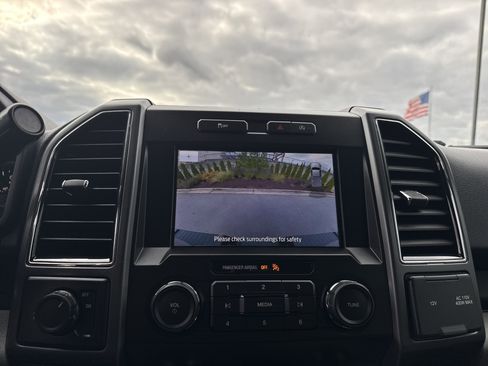 Used 2020 Ford F150 XLT w/ Equipment Group 302A Luxury image 24