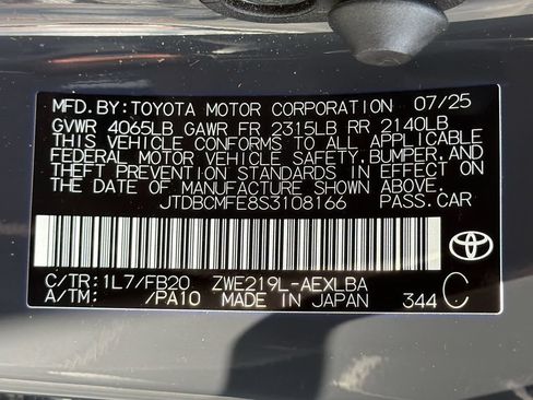 Used 2025 Toyota Corolla LE FWD image 35