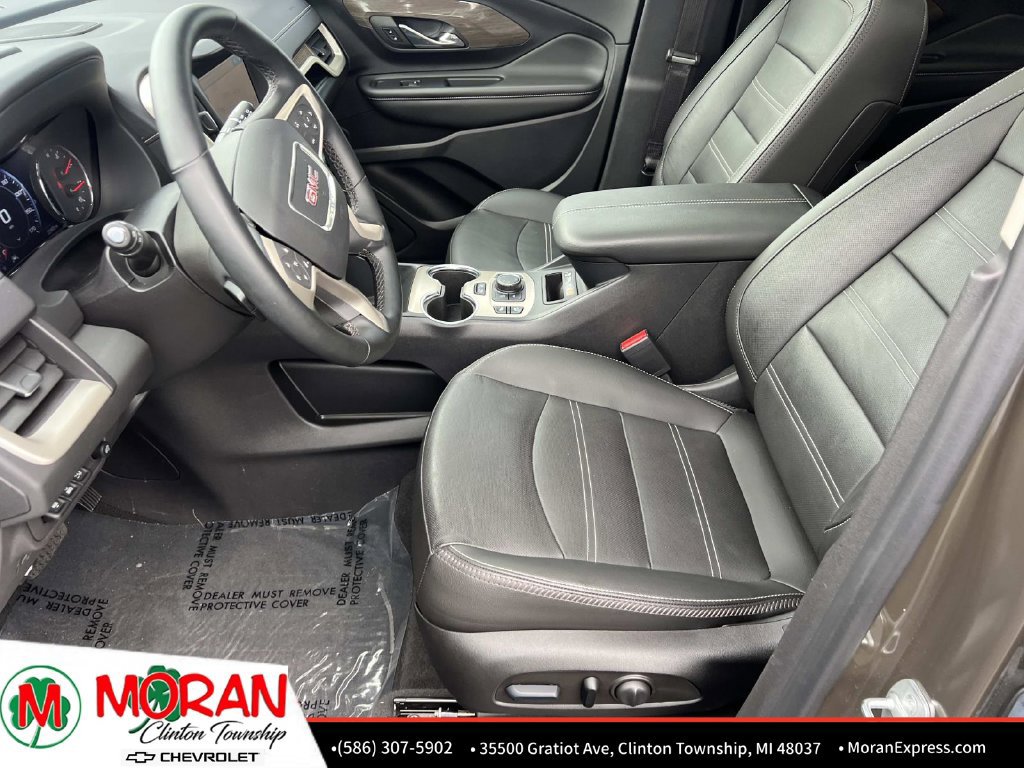 Used 2023 GMC Terrain Denali w/ Denali Premium Package AWD/4WD image 20