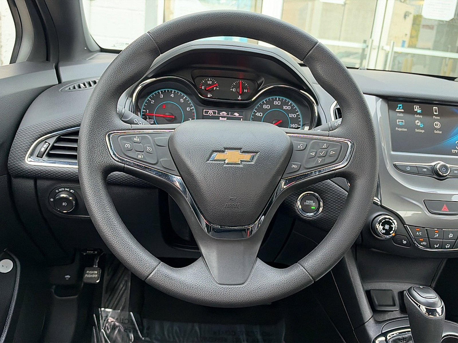 Used 2016 Chevrolet Cruze LT w/ Convenience Package FWD image 2