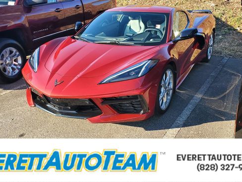 Used 2021 Chevrolet Corvette Stingray Preferred Cpe w/ Engine Appearance Package image 1