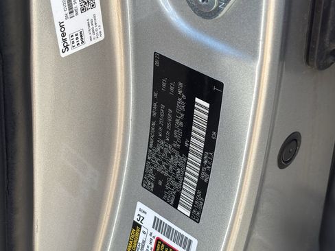 Used 2024 Toyota Grand Highlander AWD image 35