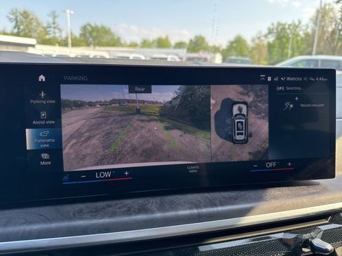 Used 2023 BMW X7 xDrive40i w/ M Sport Package AWD/4WD image 21