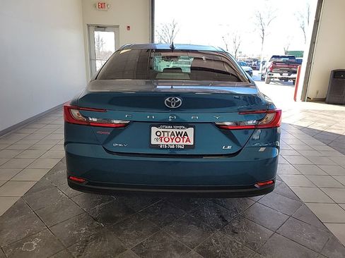 Used 2026 Toyota Camry LE w/ Convenience Package image 6