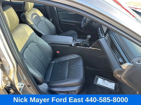 Used 2025 Toyota Camry XSE image 10