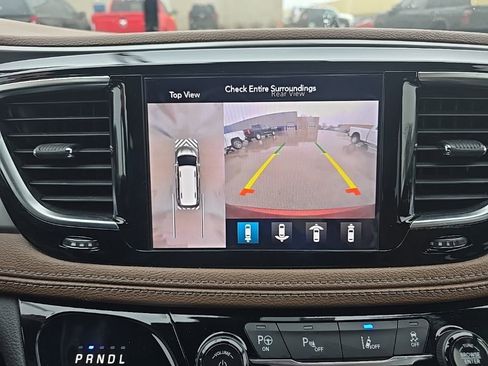 Used 2020 Chrysler Pacifica Limited w/ Advanced Safetytec Group FWD image 22