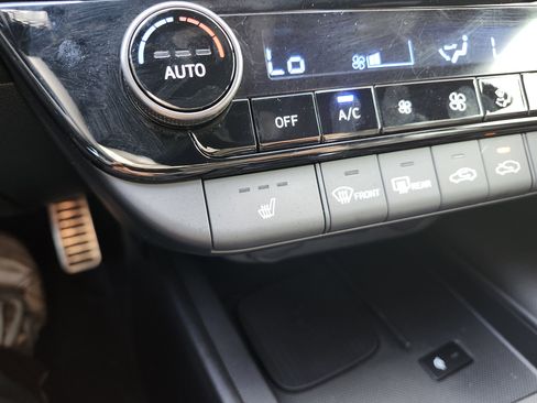 Used 2025 Hyundai Elantra N FWD image 9