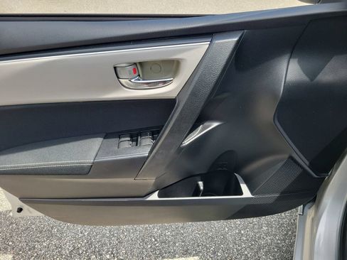 Used 2017 Toyota Corolla L FWD image 13