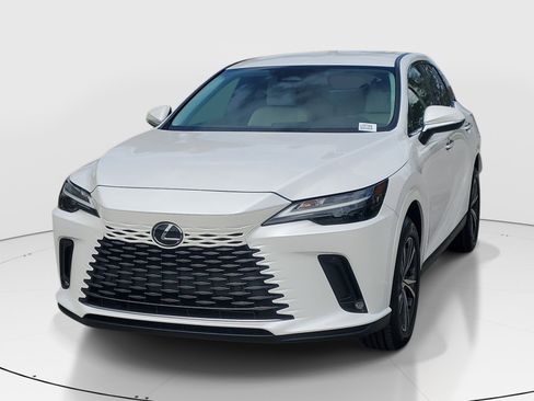Used 2024 Lexus RX 350 FWD w/ Technology Package image 4