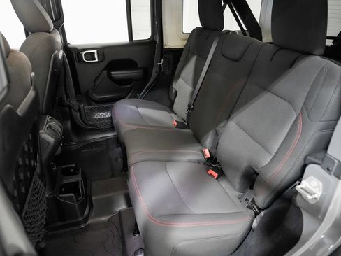 Used 2020 Jeep Wrangler Unlimited Rubicon AWD/4WD image 23