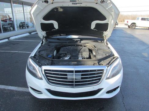 Used 2014 Mercedes-Benz S 550 Sedan image 34