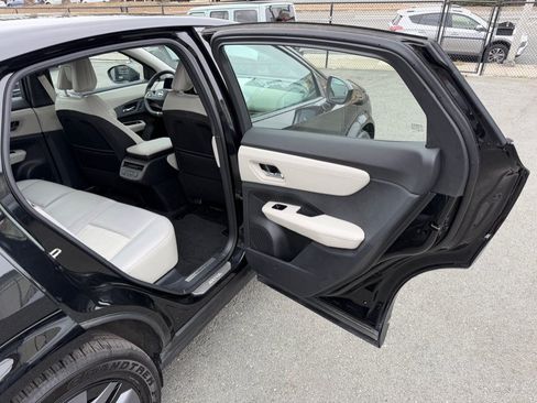 Used 2024 Nissan Ariya AWD image 38