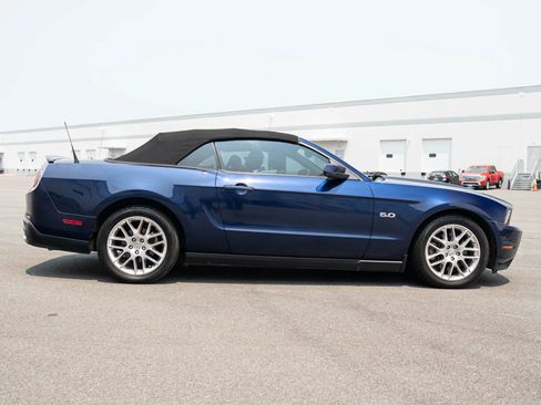 Used 2012 Ford Mustang GT Premium RWD image 7