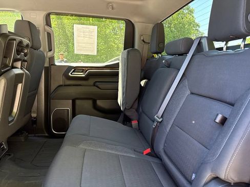 Certified 2024 GMC Sierra 1500 Elevation w/ LPO, Elevation Black Package AWD/4WD image 16