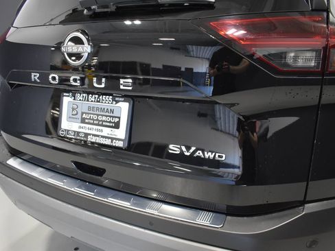 Certified 2023 Nissan Rogue SV AWD/4WD image 12