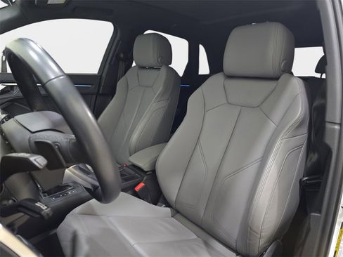 Certified 2024 Audi Q3 2.0T Premium Plus image 18