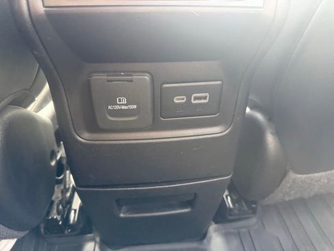 Used 2022 GMC Acadia SLT w/ Elevation Edition AWD/4WD image 37