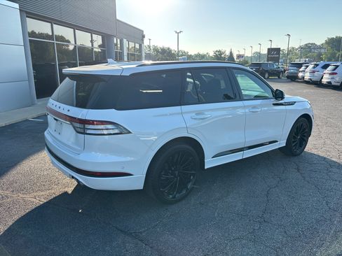 Certified 2024 Lincoln Aviator Black Label w/ Jet Package AWD/4WD image 7