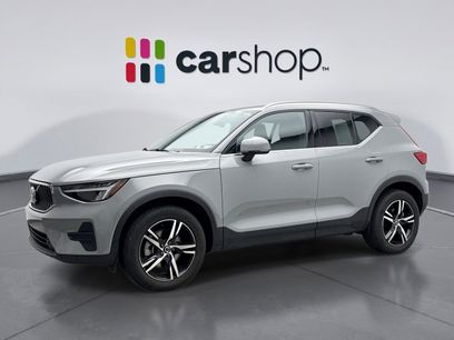 Used 2025 Volvo XC40 B5 Core