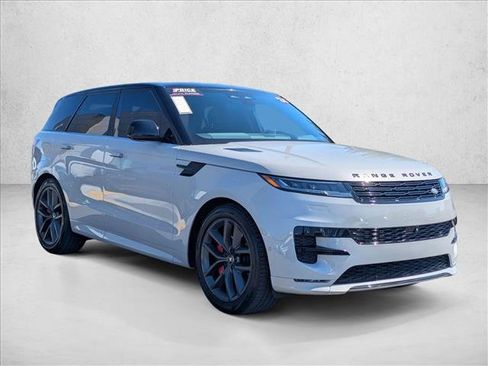 Used 2024 Land Rover Range Rover Sport Dynamic SE AWD/4WD image 3