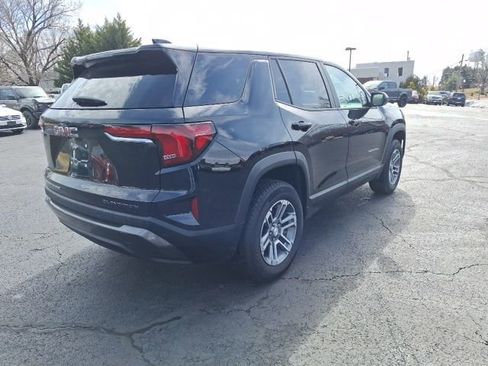 Used 2025 GMC Terrain Elevation image 3