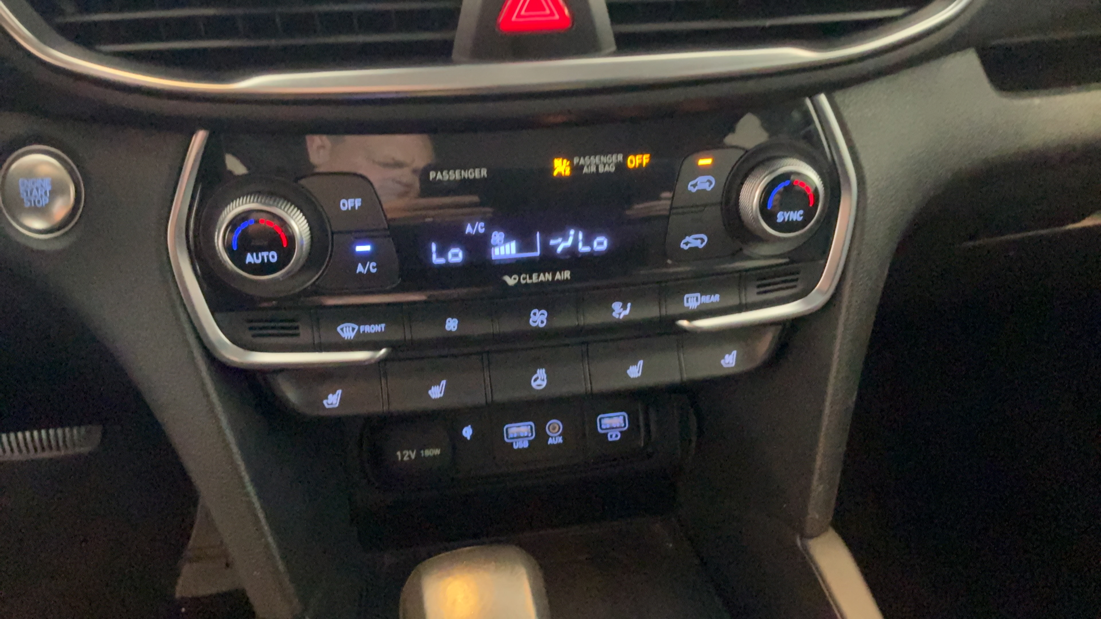 Used 2020 Hyundai Santa Fe Limited AWD/4WD image 21