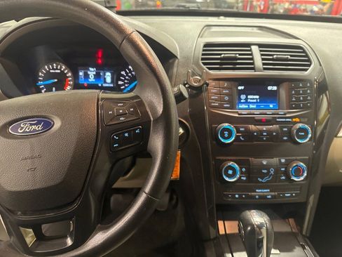 Used 2018 Ford Explorer FWD image 16