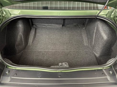 Used 2019 Dodge Challenger SRT Hellcat Redeye image 30