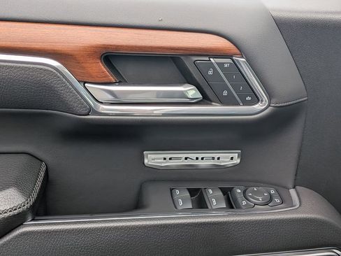 Certified 2023 GMC Sierra 1500 Denali w/ Denali Reserve Package AWD/4WD image 11