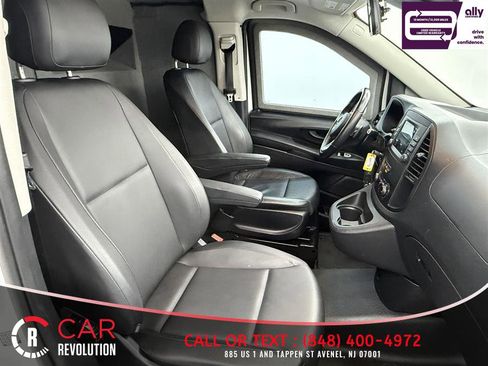 Used 2023 Mercedes-Benz Metris image 22