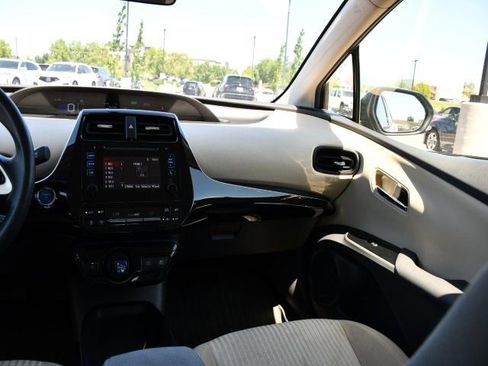 Used 2016 Toyota Prius Two FWD image 21