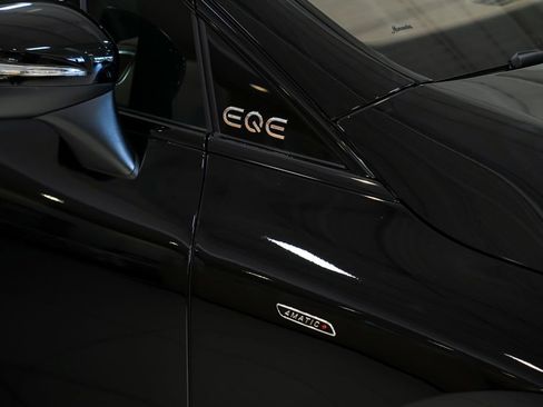 Certified 2025 Mercedes-Benz EQE AMG 4MATIC SUV image 24