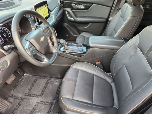 Used 2024 Chevrolet Blazer Premier FWD image 4