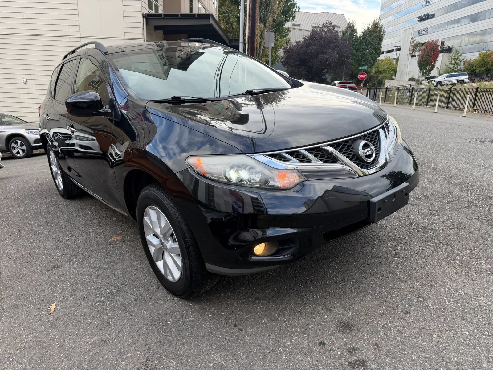 Used 2014 Nissan Murano SL w/ Navigation Package AWD/4WD image 5