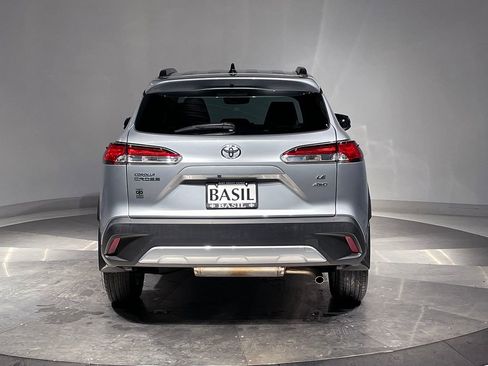 Used 2025 Toyota Corolla Cross LE image 13