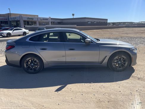 Used 2023 BMW i4 eDrive40 RWD image 6