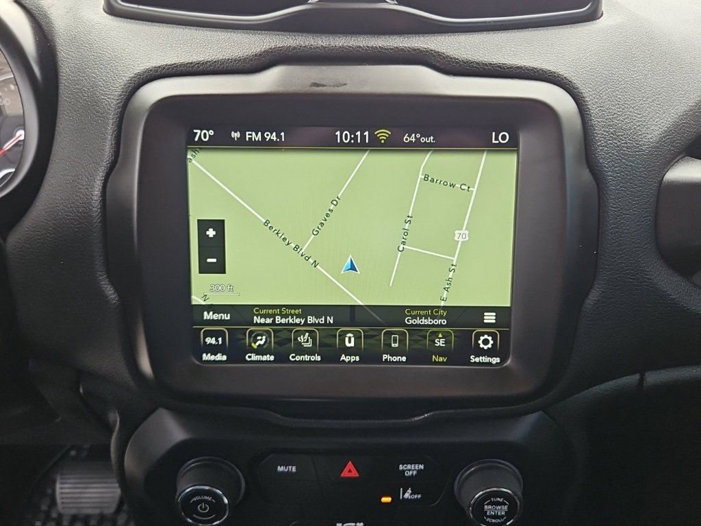 Used 2022 Jeep Renegade Latitude w/ Convenience Group AWD/4WD image 22
