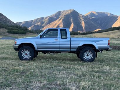 Used 1990 Toyota Pickup Deluxe