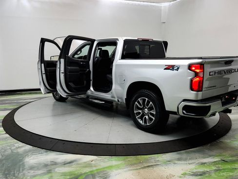 Used 2020 Chevrolet Silverado 1500 RST AWD/4WD image 12