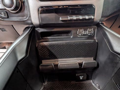 Used 2022 RAM 1500 Big Horn image 11