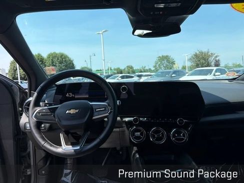 Used 2024 Chevrolet Blazer EV LT AWD/4WD image 25