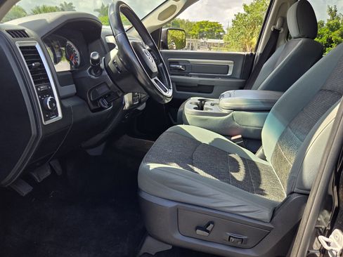 Used 2015 RAM 1500 Big Horn AWD/4WD image 9